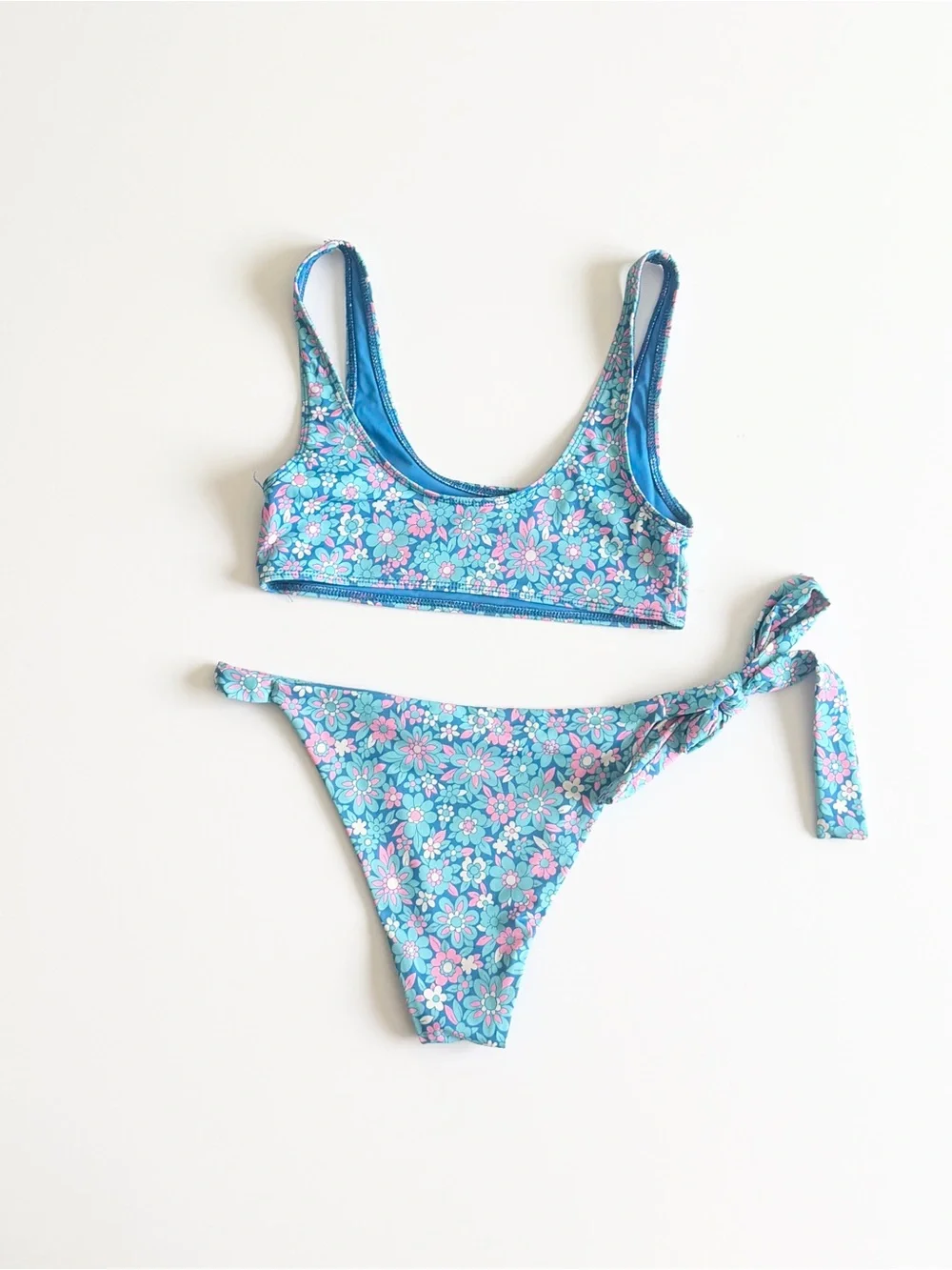 Frankies Bikinis XS/SMALL blue floral print bathing suit bikini set